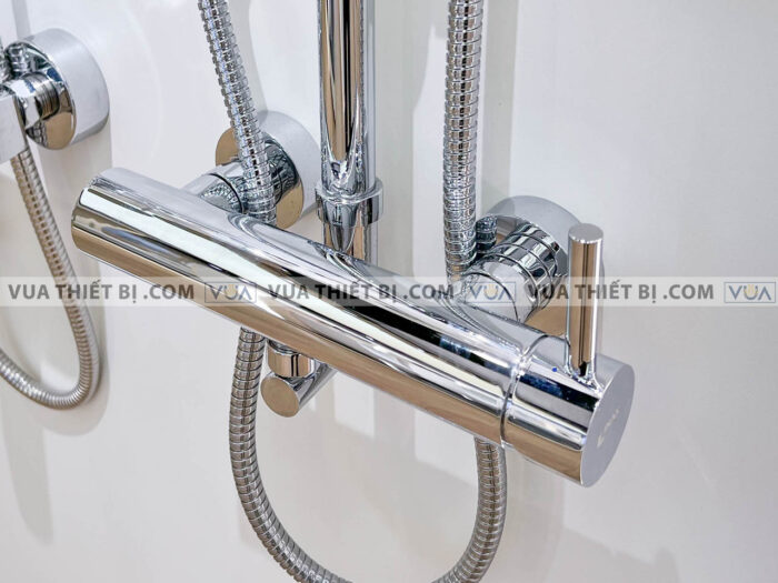 anh thuc te voi sen cay inax bfv 70s nong lanh 3