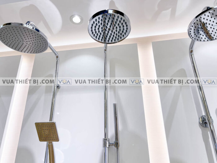 anh thuc te voi sen cay inax bfv 70s nong lanh 5