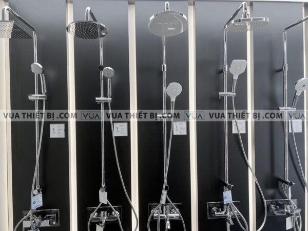 anh thuc te voi sen cay toto tbw01001b tbs02302v tbw01008a nong lanh 1