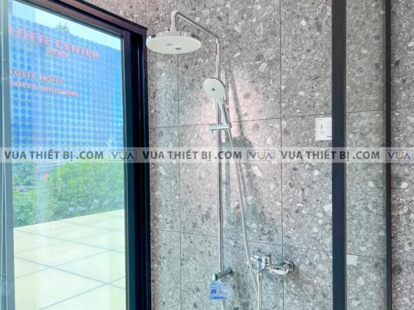 anh thuc te voi sen cay toto tbw01002b1 tbg01302v tbw01010a nong lanh 1