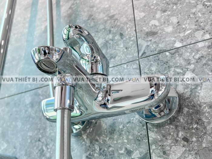 anh thuc te voi sen cay toto tbw01002b1 tbg01302v tbw01010a nong lanh 6