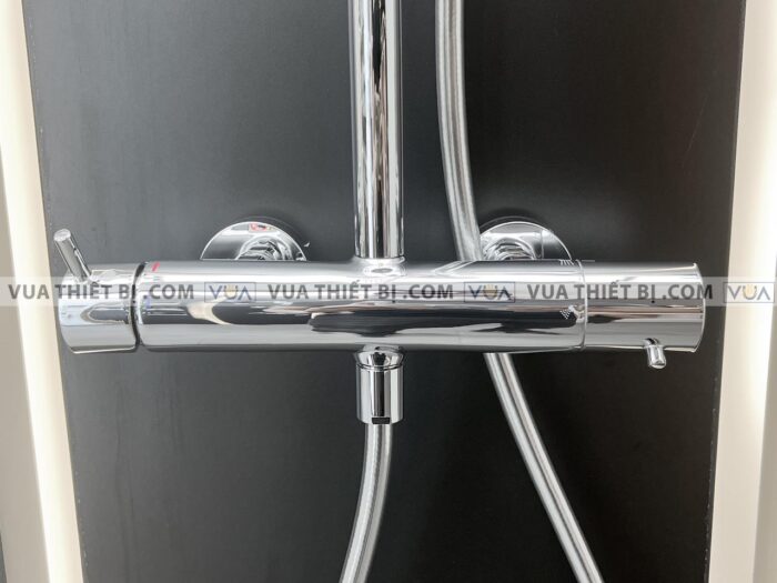 anh thuc te voi sen cay toto tbw01301b tbw01301ba tbw01301bb nong lanh 5