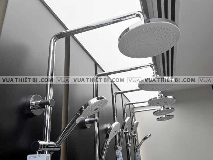 anh thuc te voi sen cay toto tbw01401b tbw01401ba tbw01401bb nhiet do 7