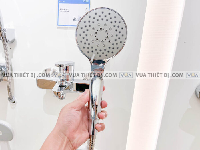 anh thuc te voi sen inax bfv 113s tay sen a 7277 vn 2