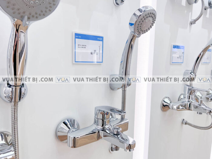 anh thuc te voi sen inax bfv 2003s tay sen a bfv2003s 6 2