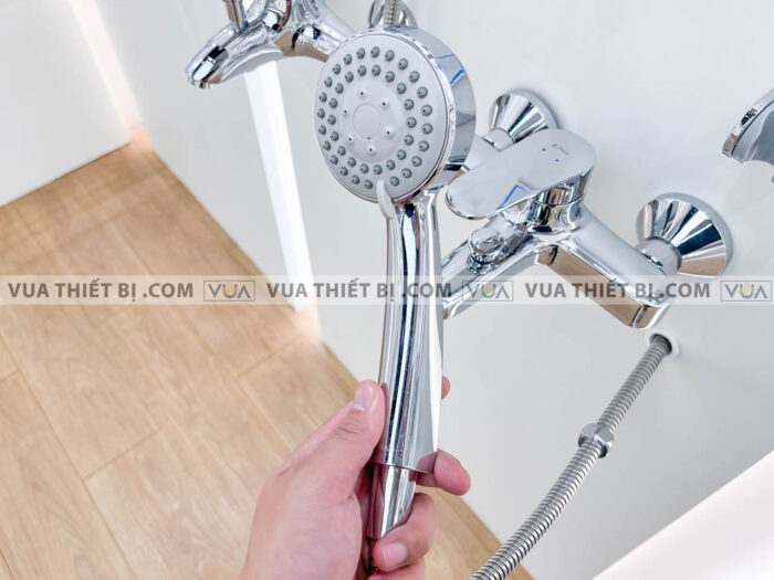 anh thuc te voi sen inax bfv 2003s tay sen a bfv2003s 6 3