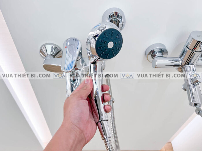 anh thuc te voi sen inax bfv 213s 1c tay sen a 7654 vn 3