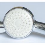 anh thuc te voi sen tam toto dgm301cfns nong lanh 2