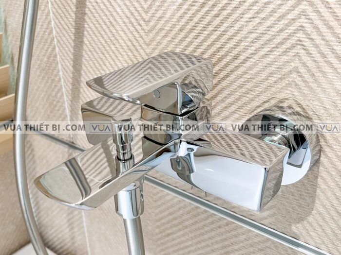 anh thuc te voi sen tam toto tbg02302vtbw02005a nong lanh gr 1