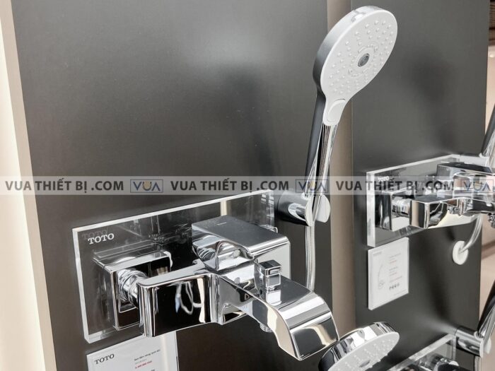 anh thuc te voi sen tam toto tbg08302v tbw01010a nong lanh gc 3