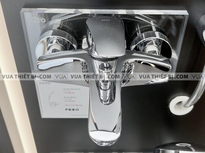 anh thuc te voi sen tam toto tbg09302v tbw01010a nong lanh gm 2