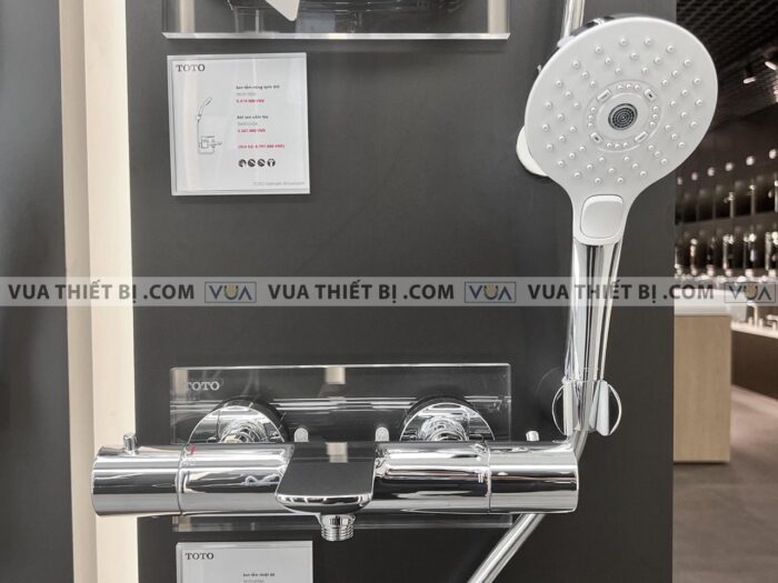 anh thuc te voi sen tam toto tbv01402b tbw01010a nhiet do 1