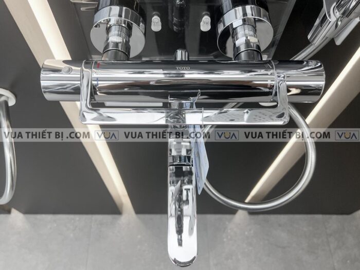 anh thuc te voi sen tam toto tbv03429v tbw02006a nhiet do 3