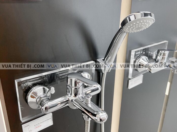 anh thuc te voi sen tam toto tvsm103nss nong lanh 2