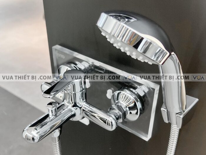 anh thuc te voi sen tam toto tvsm103nss nong lanh 3