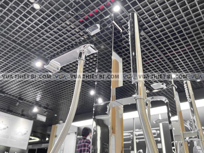 anh thuc te voi sen xa bon tam toto tbg08306atbn01105b dat san gc 5