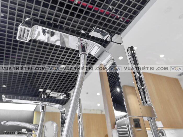 anh thuc te voi sen xa bon tam toto tbg08306atbn01105b dat san gc 6