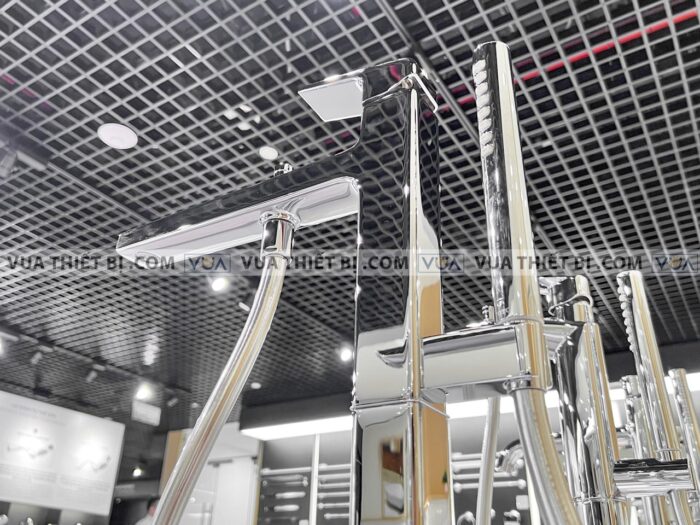 anh thuc te voi sen xa bon tam toto tbg10306atbn01105b dat san gb 5