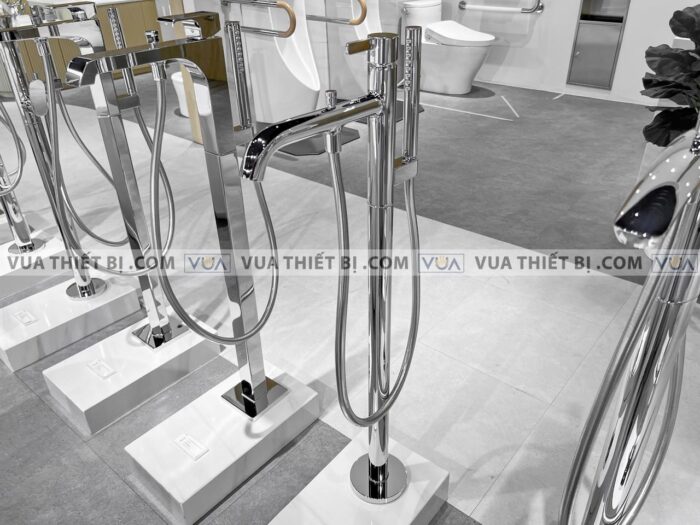 anh thuc te voi sen xa bon tam toto tbg11306atbn01105b dat san gf 1