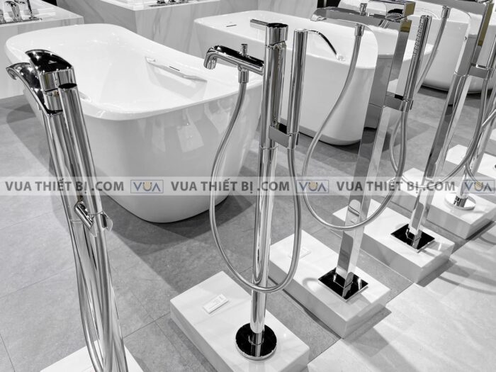 anh thuc te voi sen xa bon tam toto tbg11306atbn01105b dat san gf 4