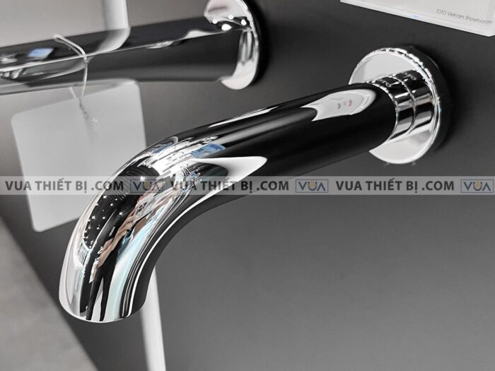 anh thuc te voi xa bon tam toto tbg11001b sen am tuong gf 1