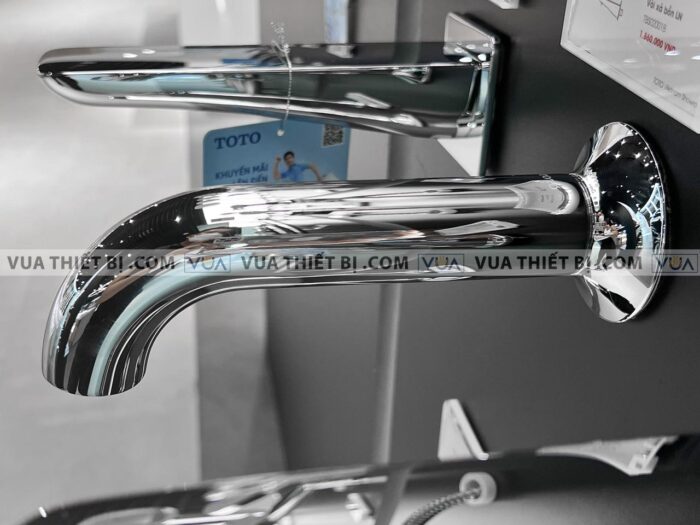 anh thuc te voi xa bon tam toto tbs02001b sen am tuong ln 3