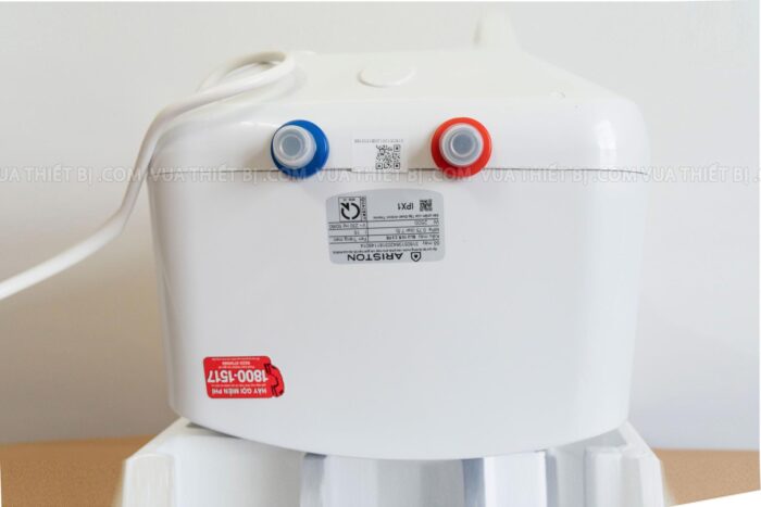 mat day binh nong lanh ariston blu r 15l lit vuong gian tiep 2