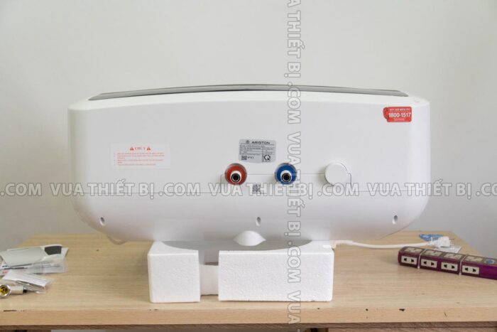 mat day binh nong lanh ariston sl2 lux d wifi 20 30 lit 1 1