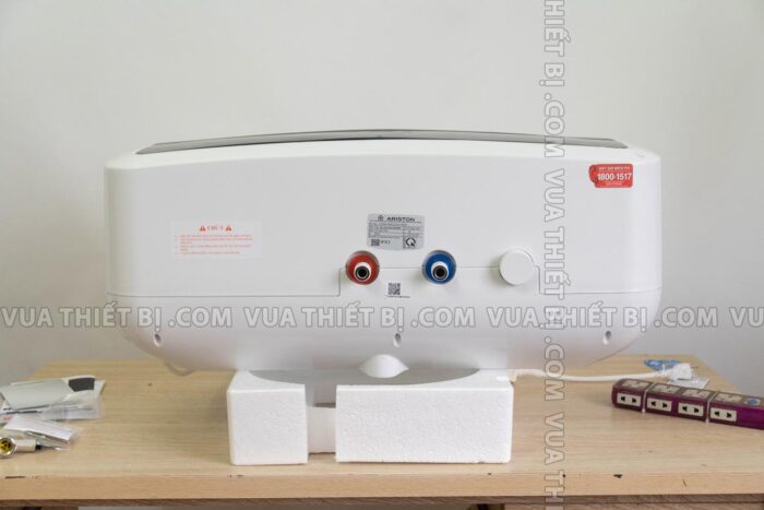 mat day binh nong lanh ariston sl2 lux d wifi 20 30 lit 1