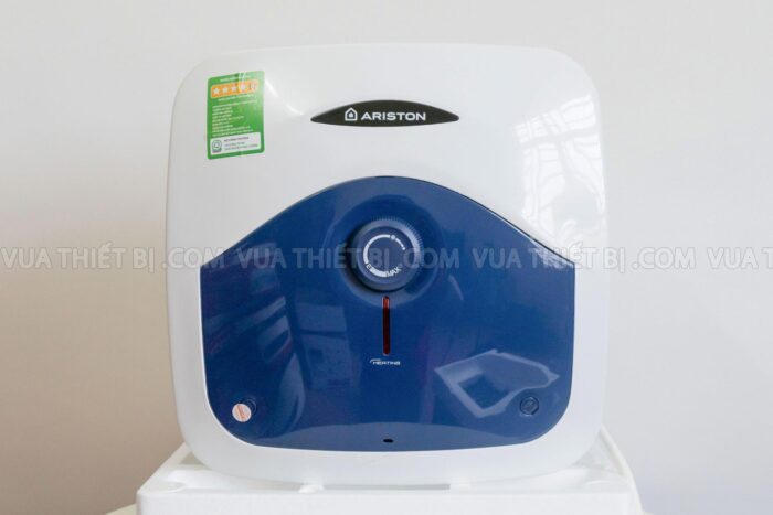 mat truoc binh nong lanh ariston blu r 15 30 lit vuong gian tiep 2