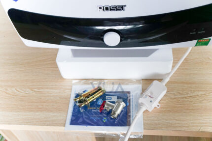 rossi saphir ngang mat truoc