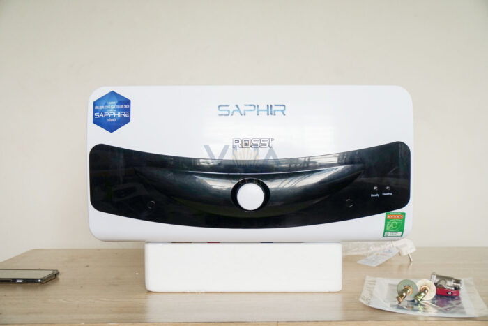 rossi saphir ngang mat truoc2