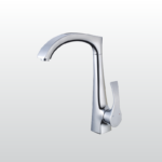 voi rua bat malloca k151t nong lanh