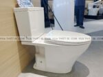 CS326DT10#XW - ảnh thực tế Bồn cầu 2 khối TOTO nắp êm TC395VS - vuathietbi.com