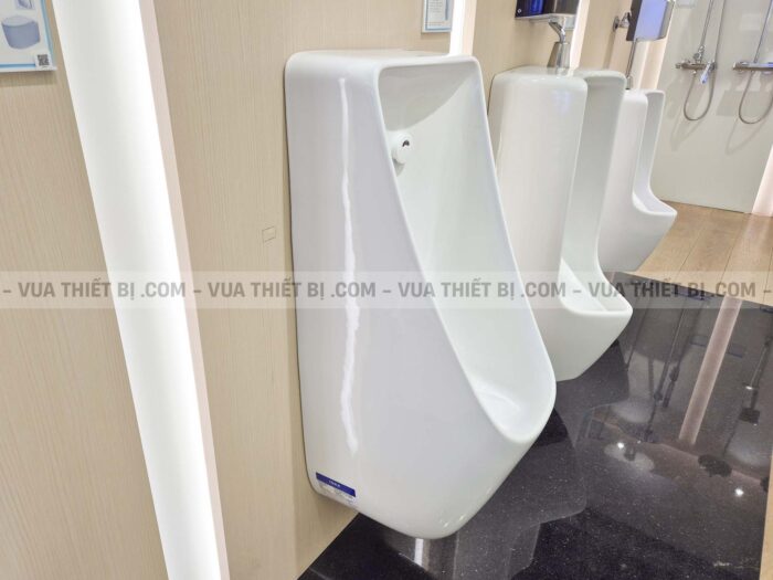 Bồn tiểu nam INAX AU-468IR cảm ứng pin treo tường - Ảnh 3