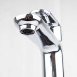 Vòi lavabo D&K DK1252001 nóng lạnh cổ cao