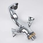 Vòi lavabo D&K DK1382101 nóng lạnh