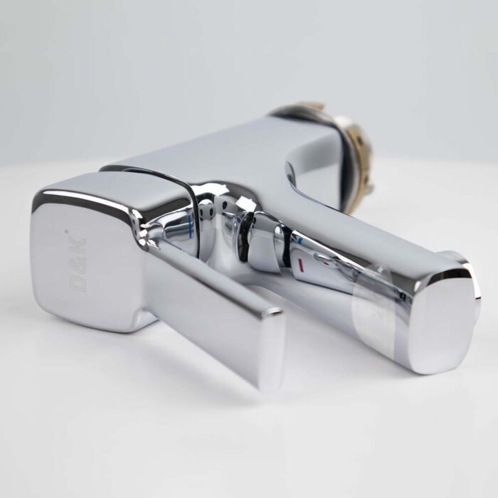 Vòi lavabo D&K DK1492101 nóng lạnh (1)