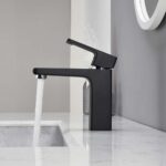 Vòi lavabo HUGE H-6900VB nóng lạnh (3)