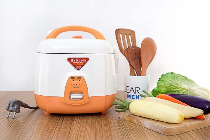 Nồi cơm điện cơ CUCKOO CR-0331 IVDEVNCV 0.54L - Ảnh 3