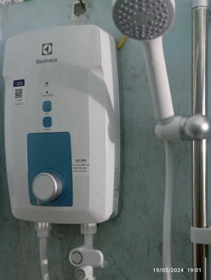 Máy nước nóng trực tiếp ELECTROLUX EWE451GX-DWB - Ảnh 6