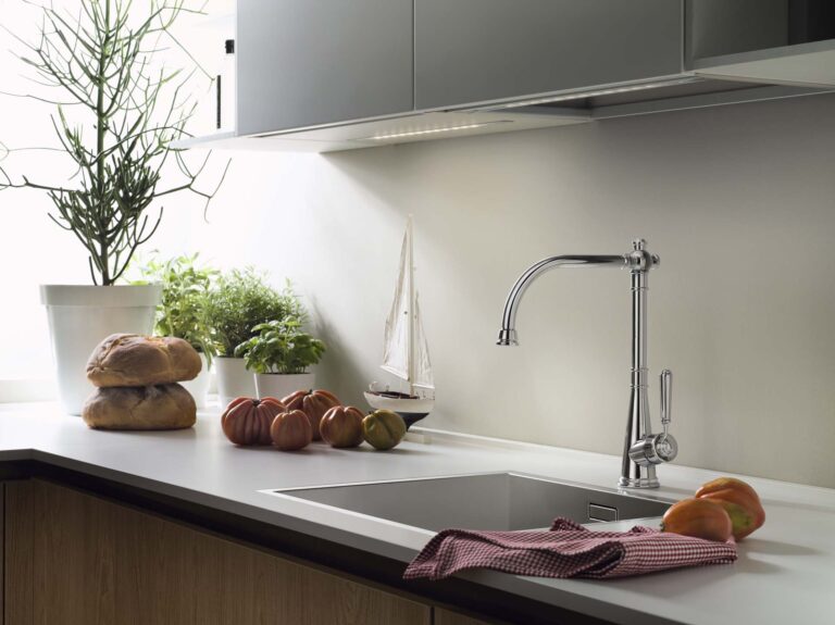 Vòi rửa bát NOBINOX CHARLIE NB254 CH75513CR - Ảnh 3